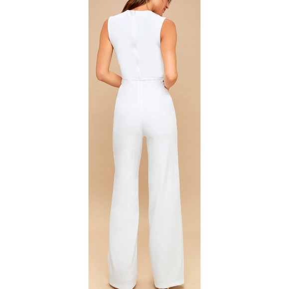 LULU'S M Enticing Endeavors White Square Neck Straight Leg Jumpsuit NEW B171 - Picture 2 of 8